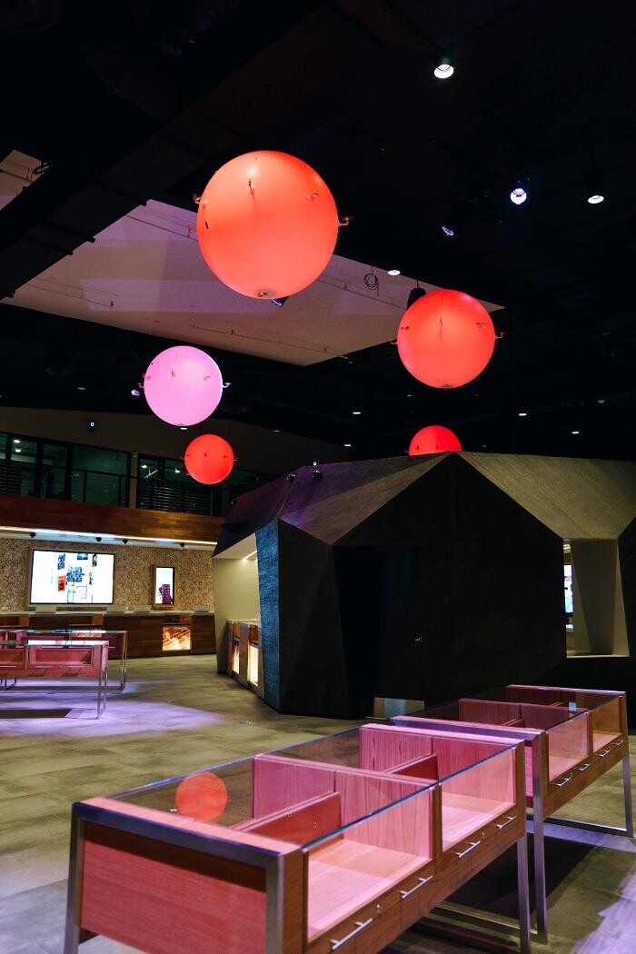 Images Planet 13 Las Vegas