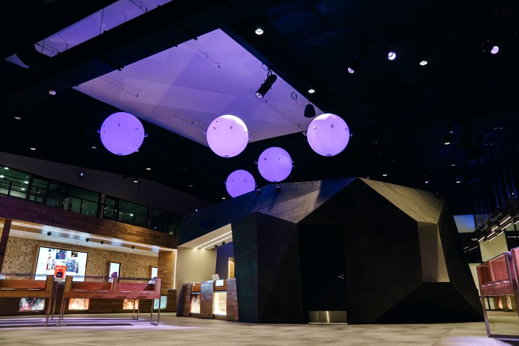 Images Planet 13 Las Vegas