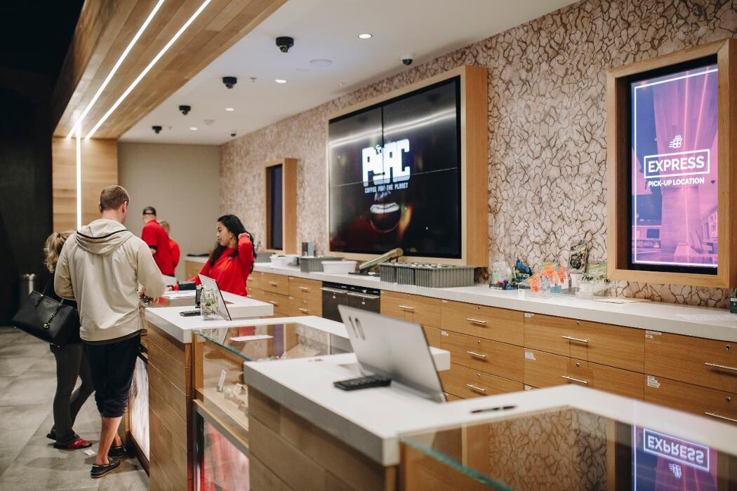 Images Planet 13 Las Vegas