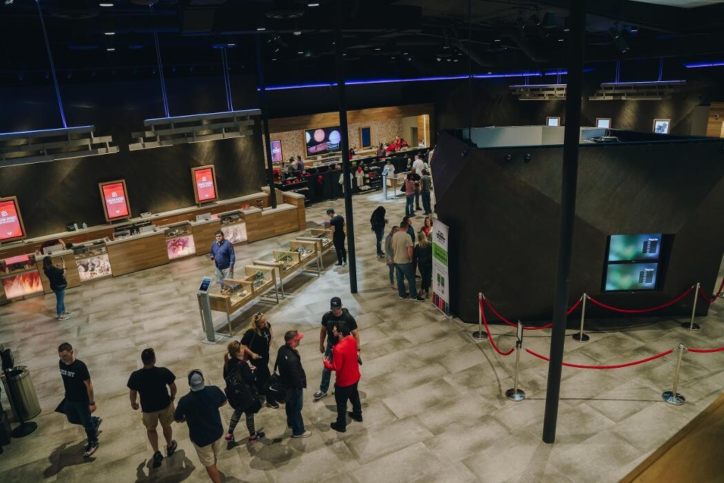 Images Planet 13 Las Vegas