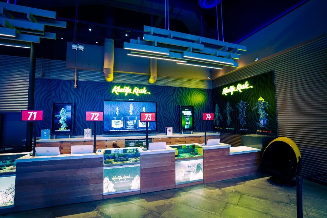 Images Planet 13 Las Vegas