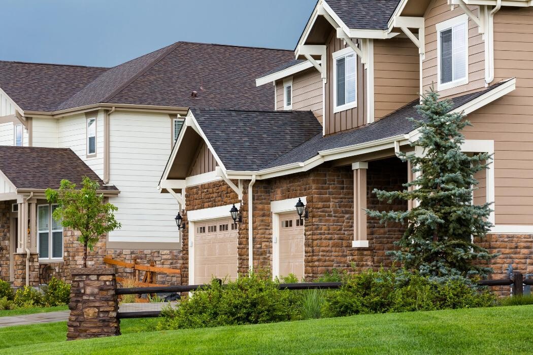 Images Adams & Sons Roofing