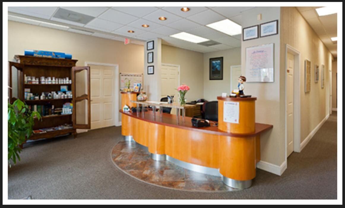 Images Family Wellness and Chiropractic Center of West Lake Worth
