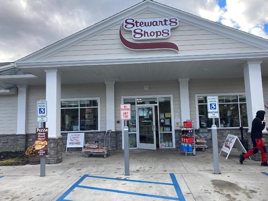 Images Stewart's Shops