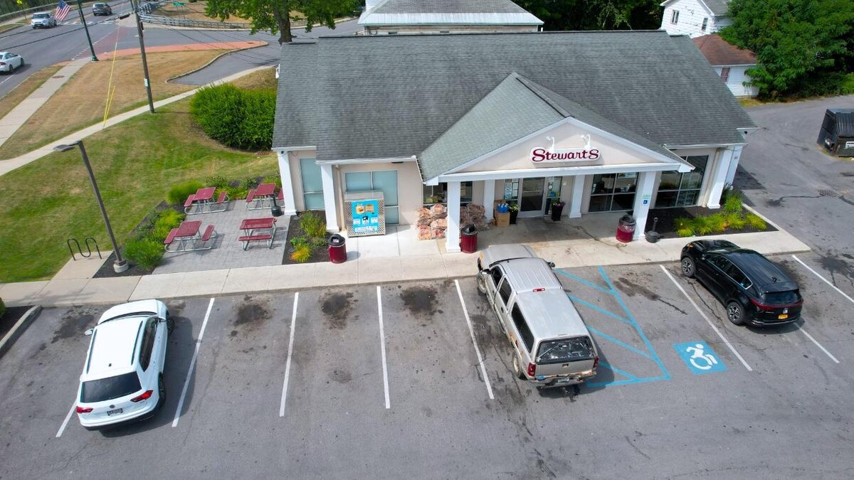 Images Stewart's Shops