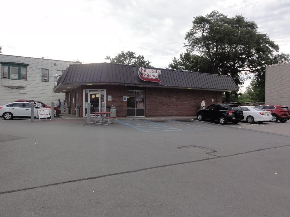 Images Stewart's Shops