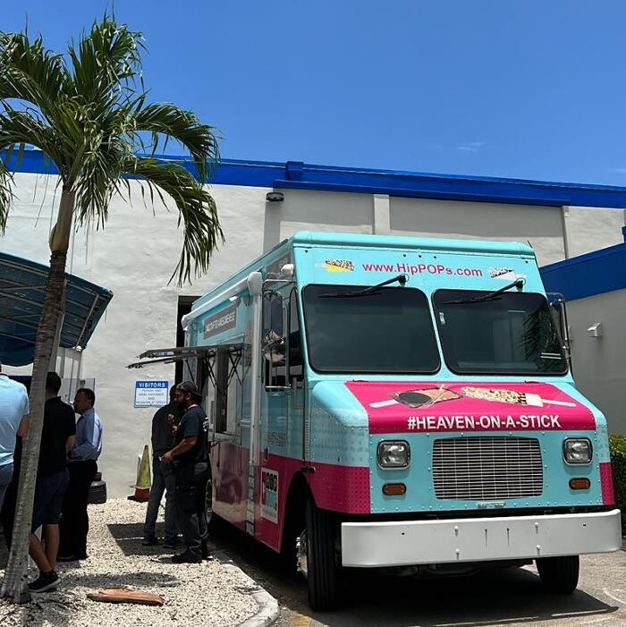 Images HipPOPs handcrafted gelato bars