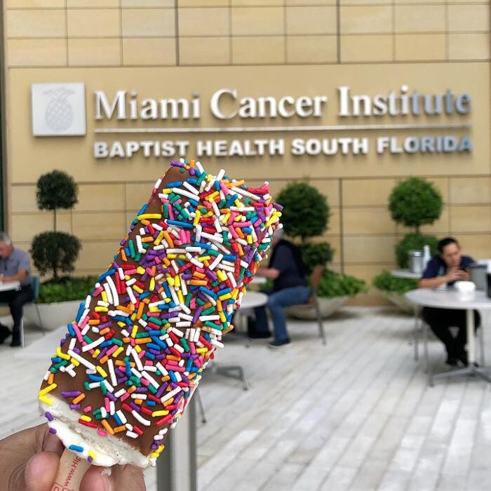 Images HipPOPs handcrafted gelato bars