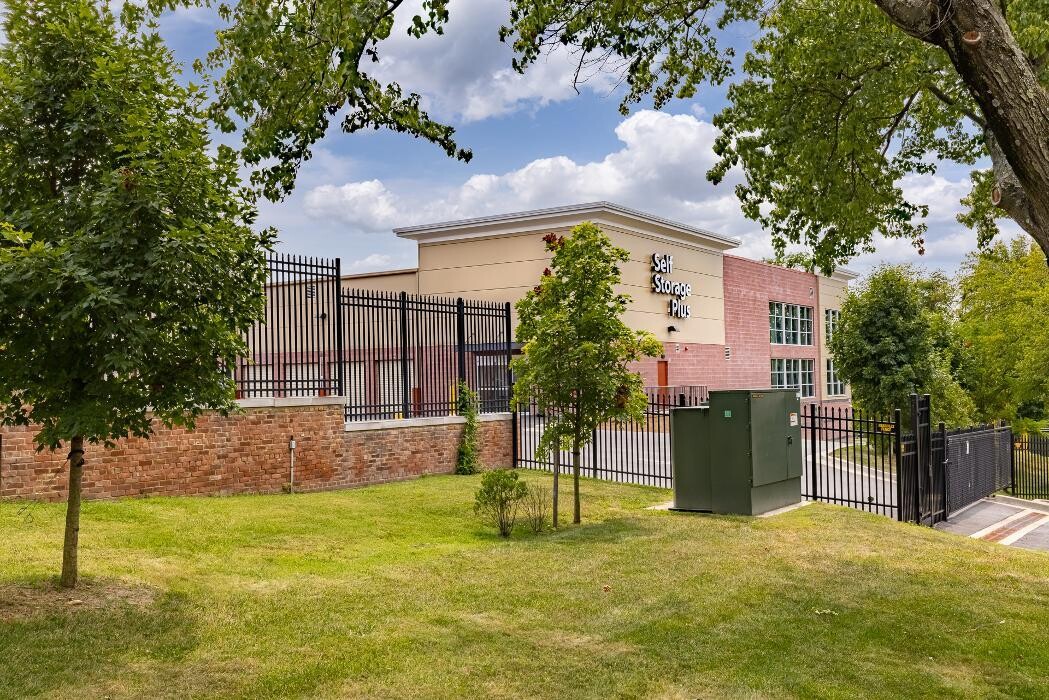 Images Self Storage Plus