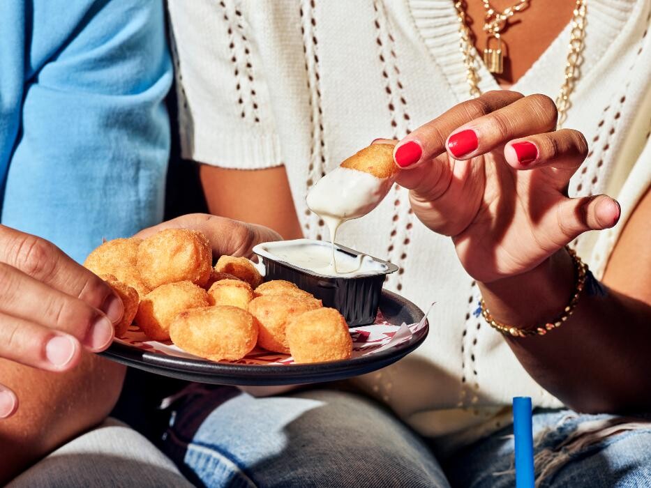 Images Zaxbys Chicken Fingers & Buffalo Wings