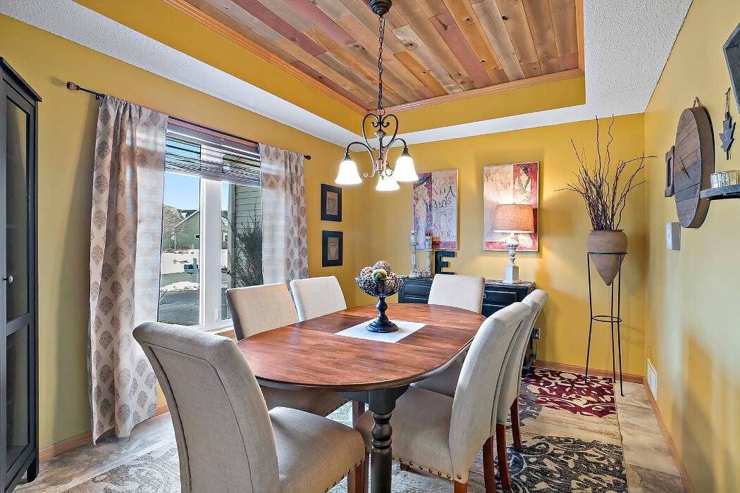 Images Lisa Brainer - Keller Williams Preferred Realty