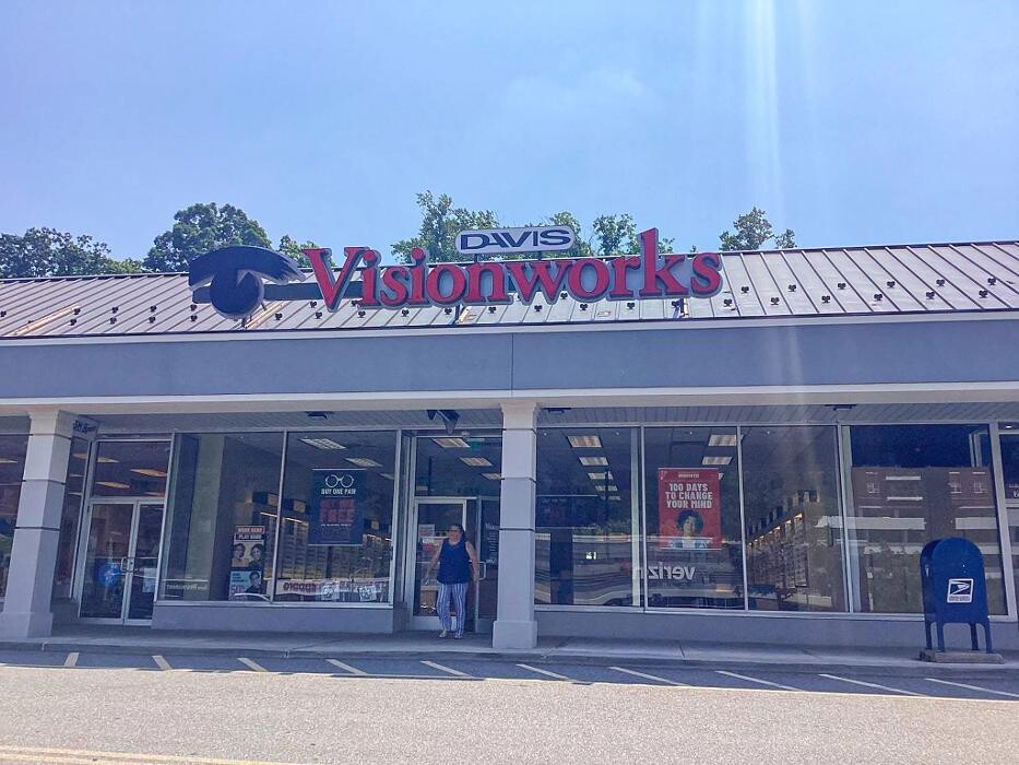 Images Davis Visionworks Central Plaza Shopping Center