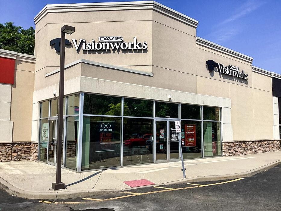 Images Davis Visionworks Palisades Plaza