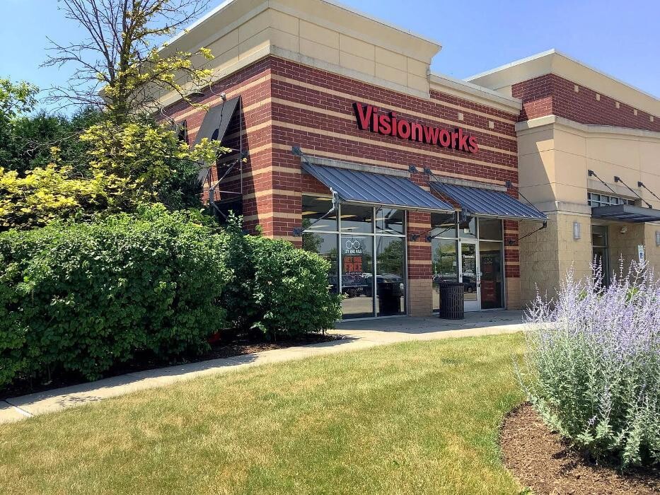 Images Visionworks Poplar Creek Crossing