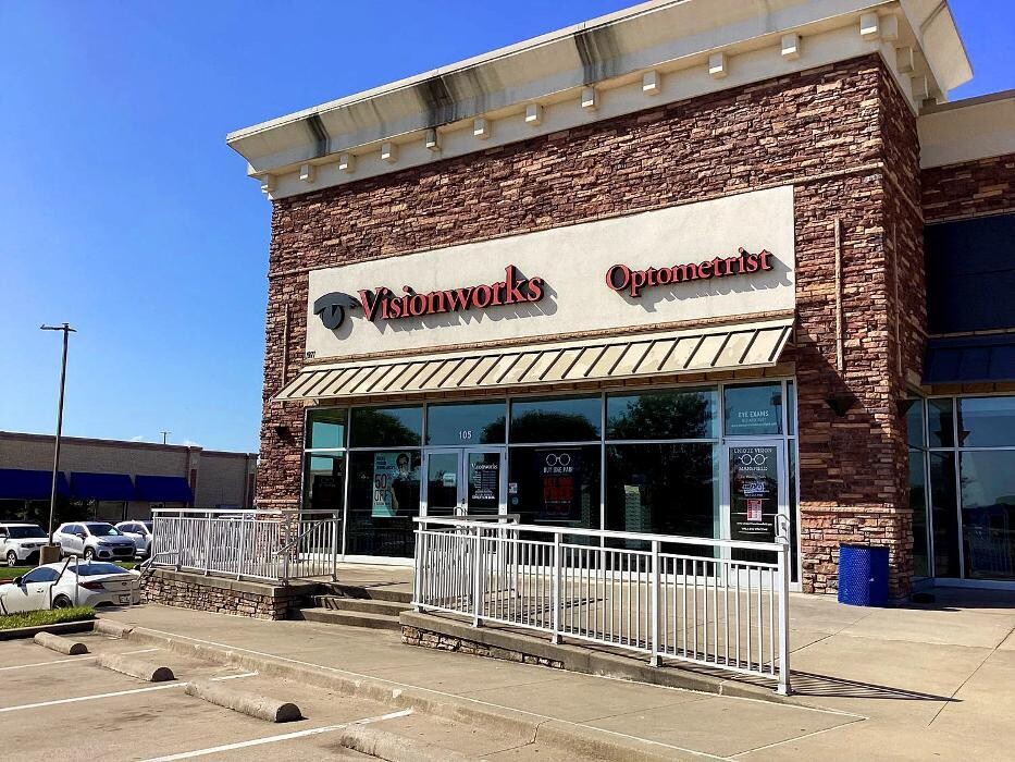 Images Visionworks Mansfield Town Center East