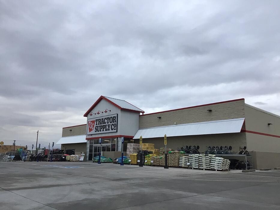 Images Tractor Supply Co.