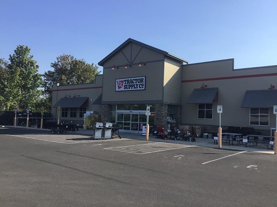 Images Tractor Supply Co.
