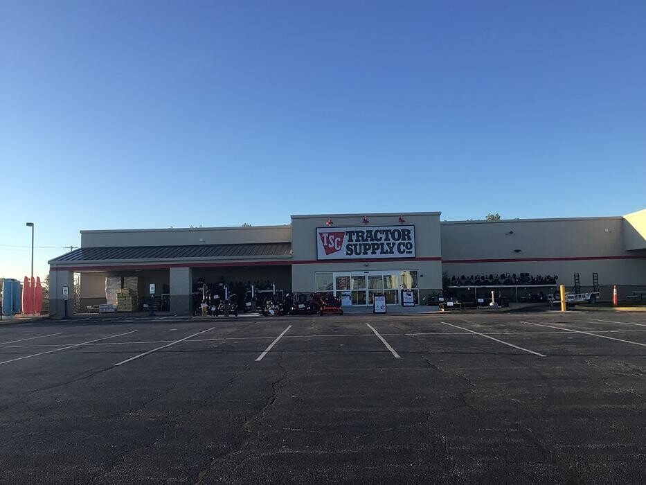 Images Tractor Supply Co.