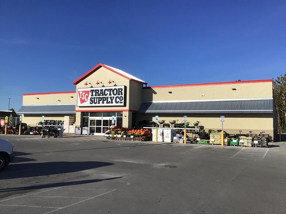 Images Tractor Supply Co.