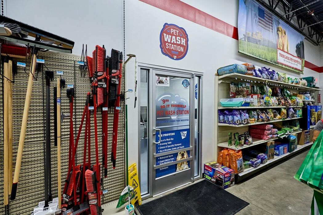 Images Tractor Supply Co.