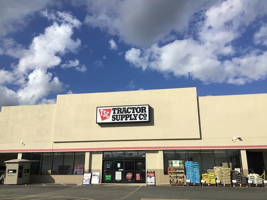 Images Tractor Supply Co.