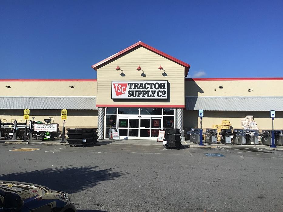 Images Tractor Supply Co.