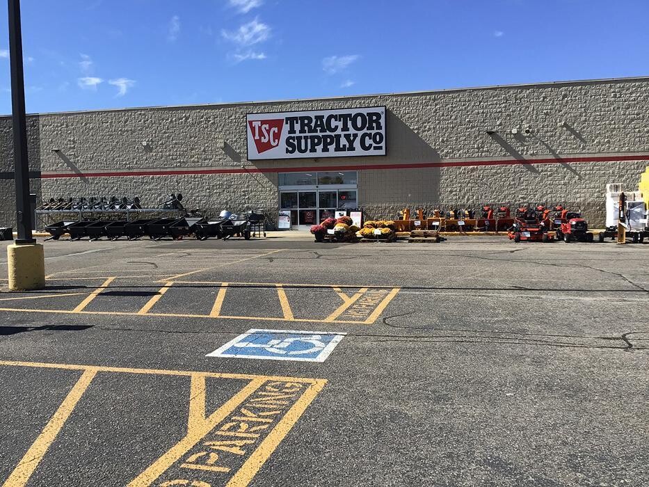Images Tractor Supply Co.