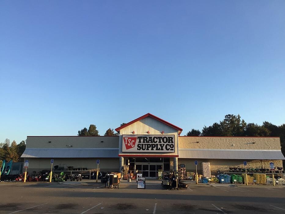 Images Tractor Supply Co.