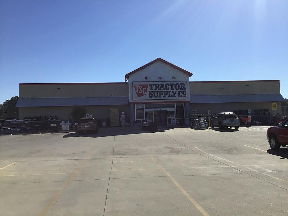 Images Tractor Supply Co.