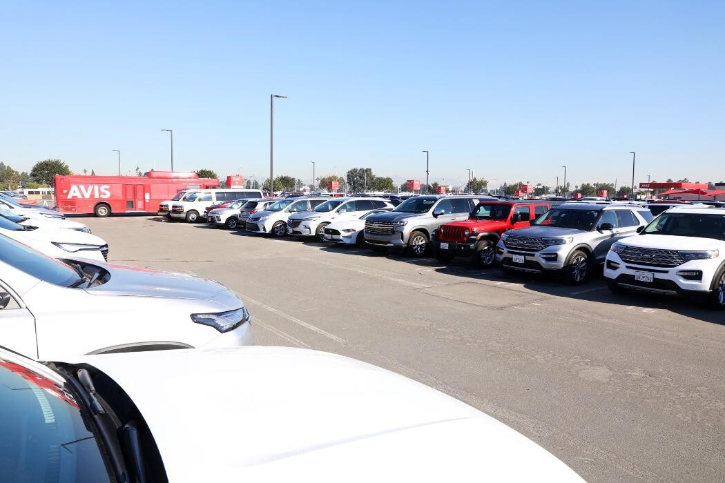 Images Avis Car Rental