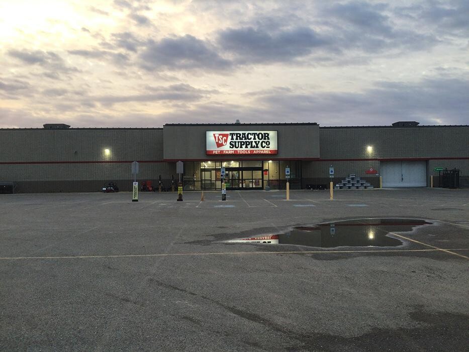 Images Tractor Supply Co.
