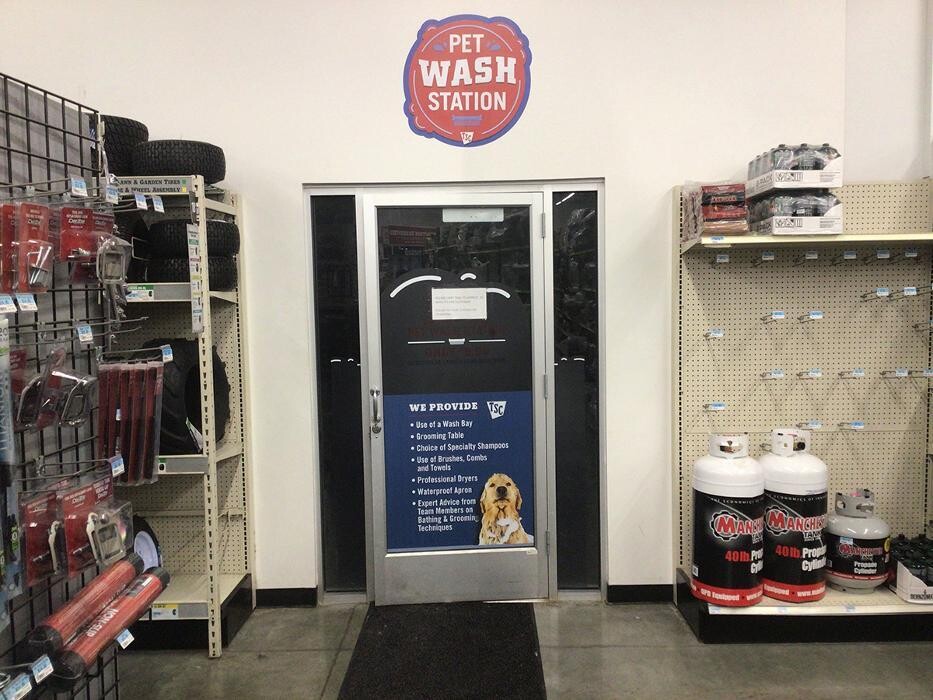 Images Tractor Supply Co.