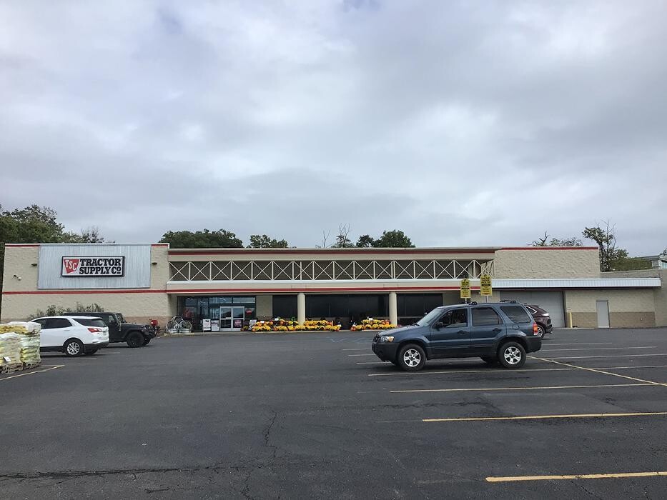Images Tractor Supply Co.