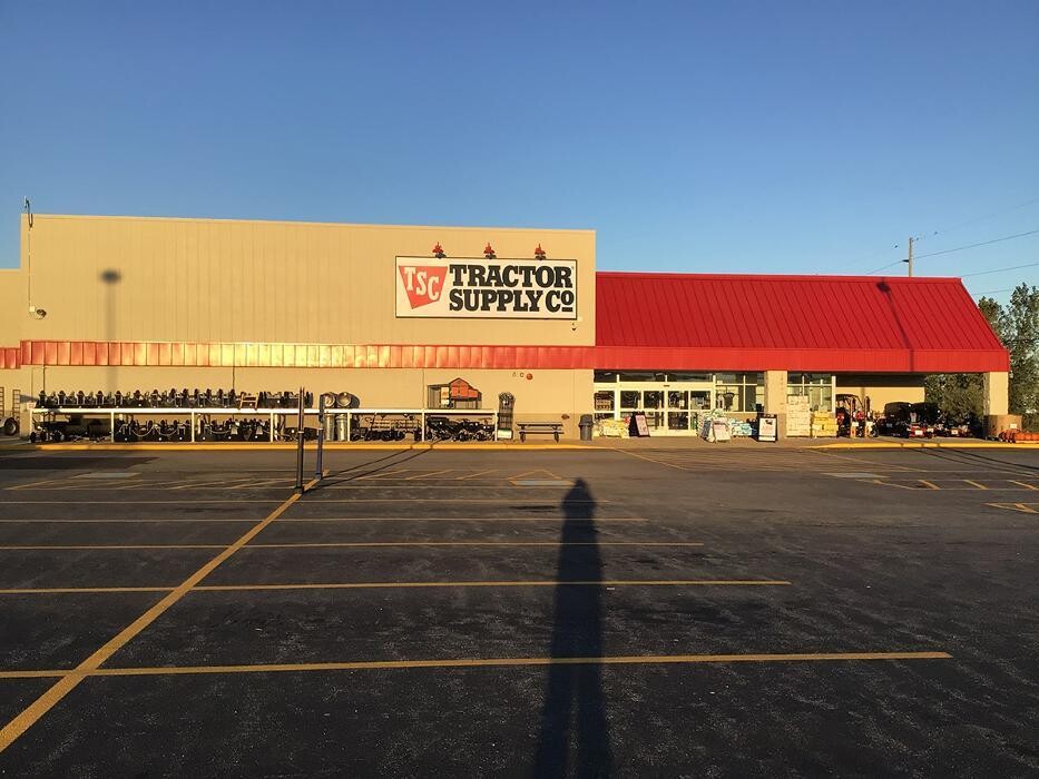 Images Tractor Supply Co.
