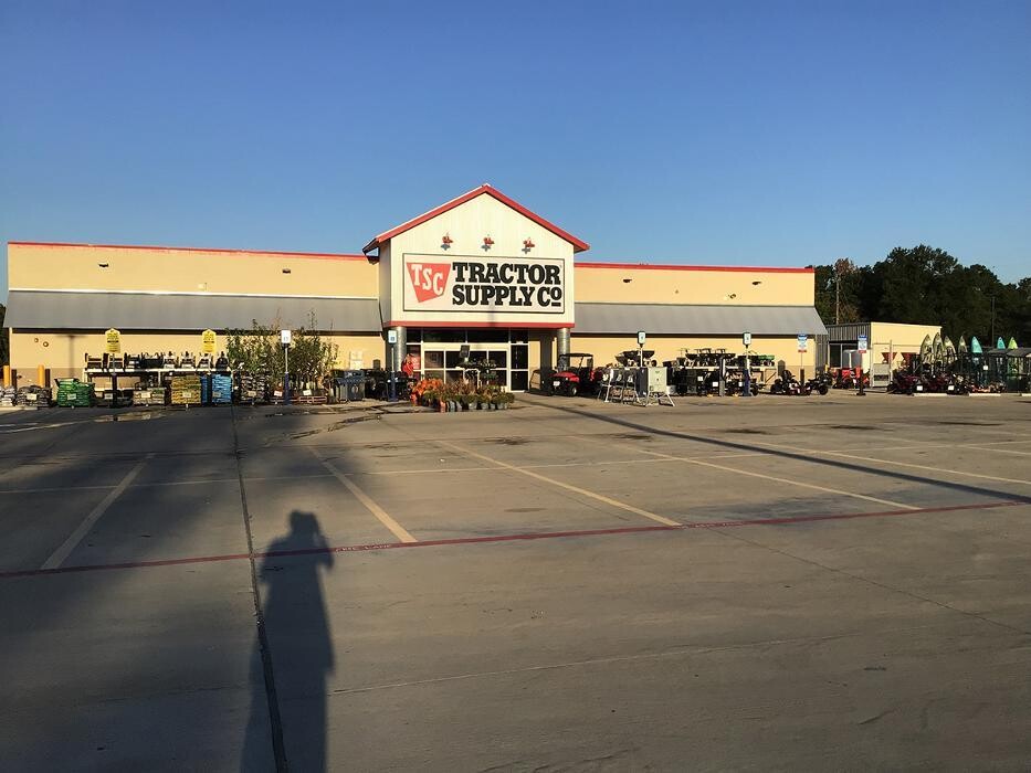 Images Tractor Supply Co.