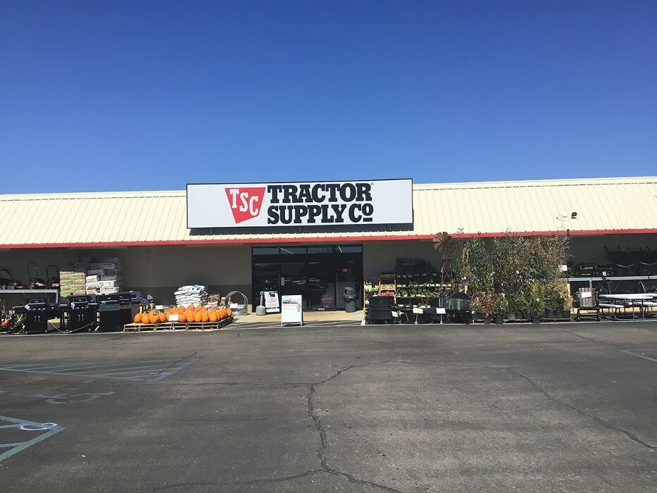 Images Tractor Supply Co.