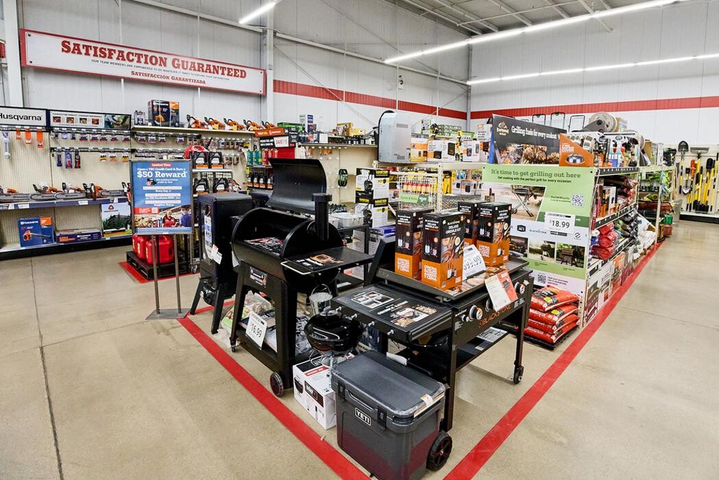 Images Tractor Supply Co.