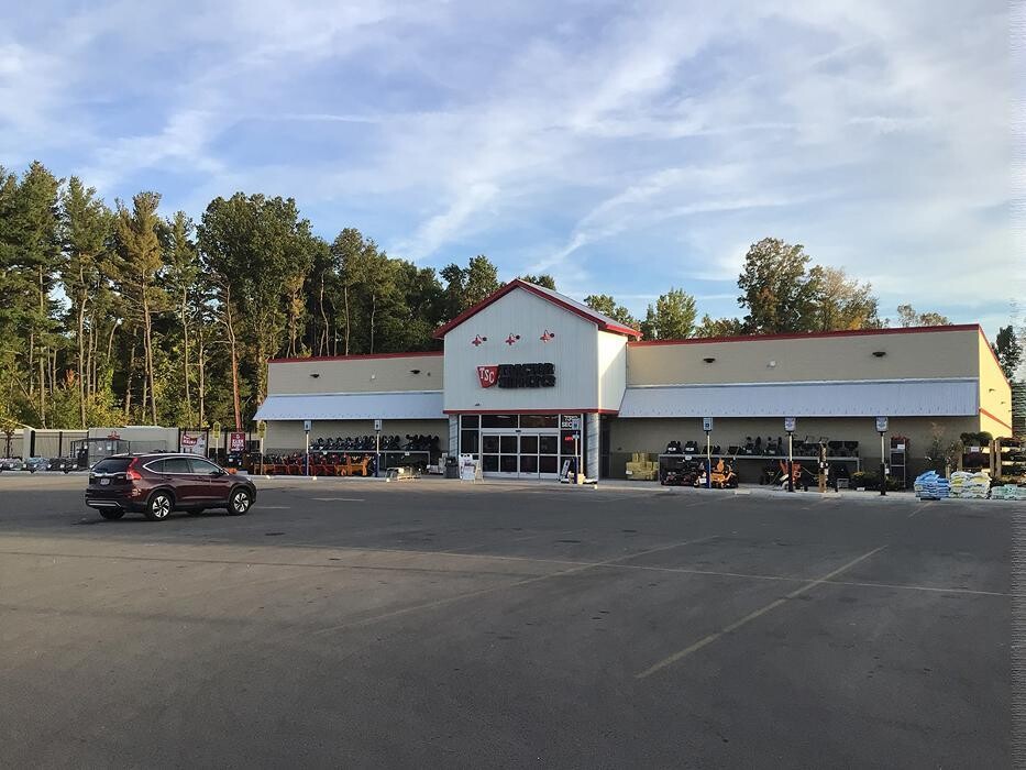 Images Tractor Supply Co.