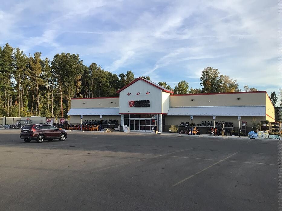 Images Tractor Supply Co.