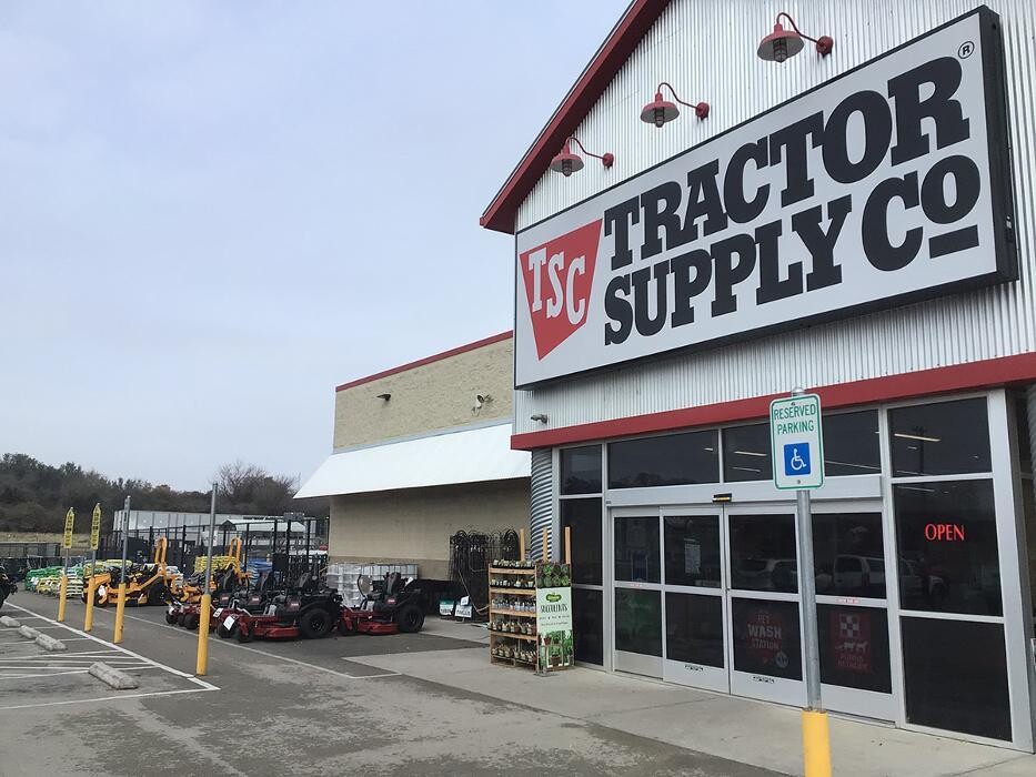 Images Tractor Supply Co.
