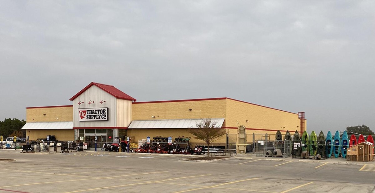 Images Tractor Supply Co.