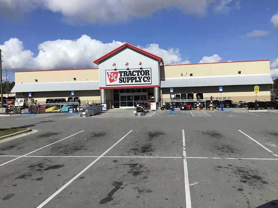 Images Tractor Supply Co.