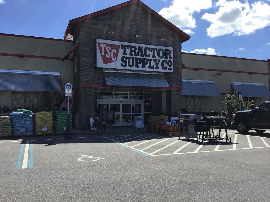 Images Tractor Supply Co.