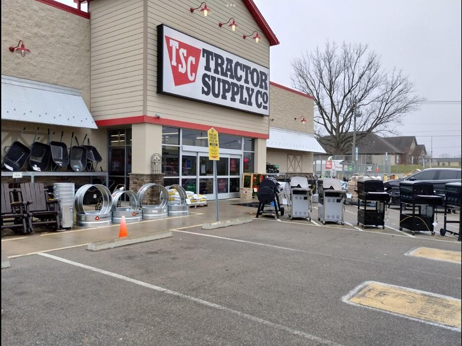 Images Tractor Supply Co.