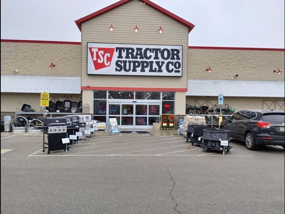 Images Tractor Supply Co.