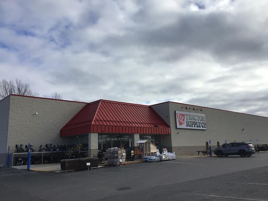 Images Tractor Supply Co.