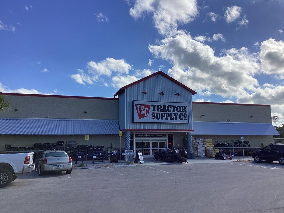 Images Tractor Supply Co.