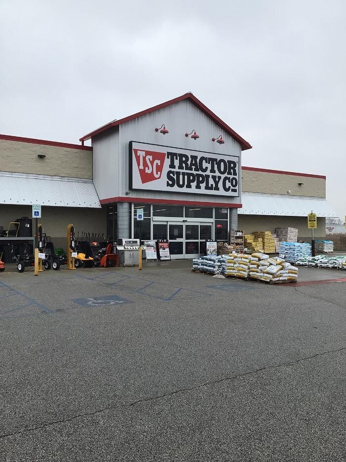 Images Tractor Supply Co.