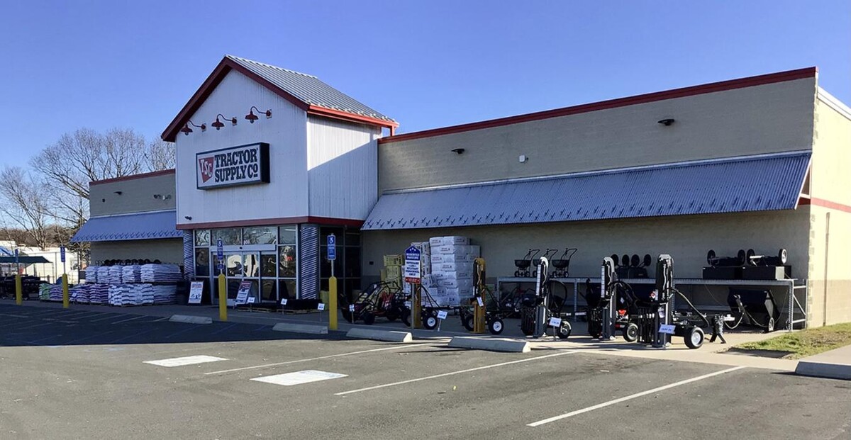 Images Tractor Supply Co.