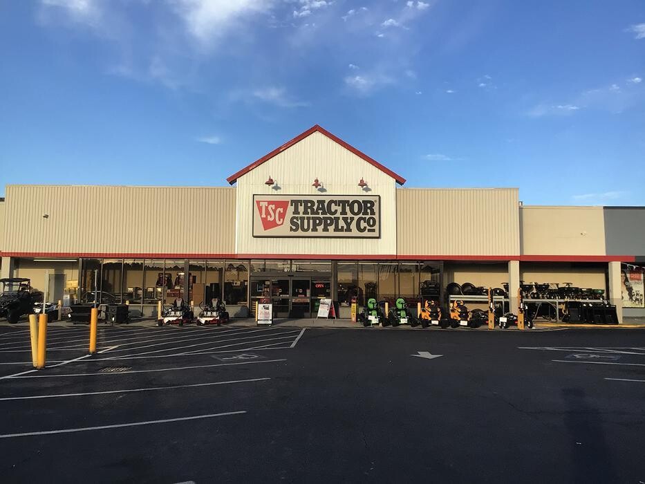 Images Tractor Supply Co.